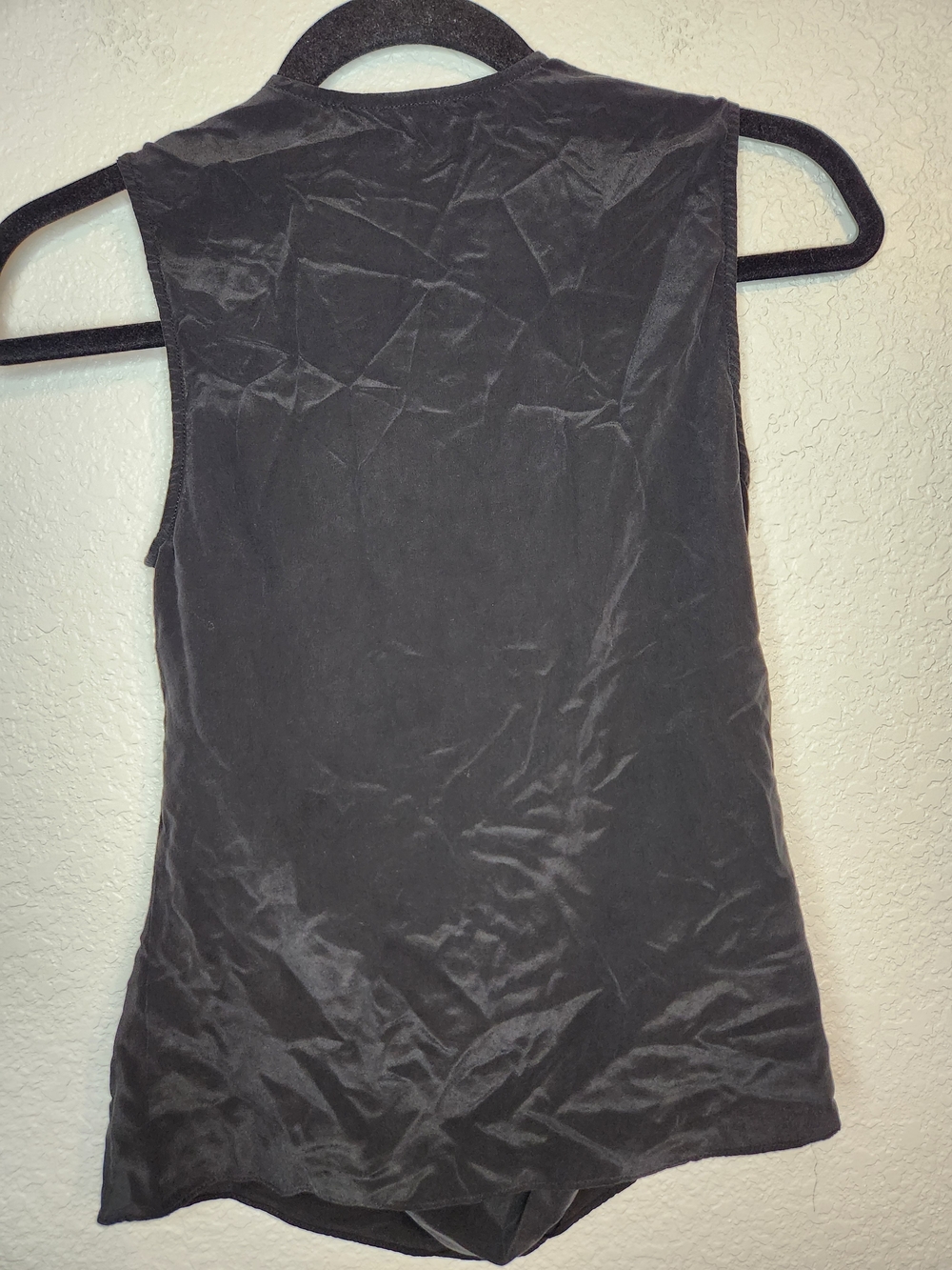 Cut25 size 0 sleeveless top with a draped cowl neckline 100% Silk style 131933 - Picture 7 of 11